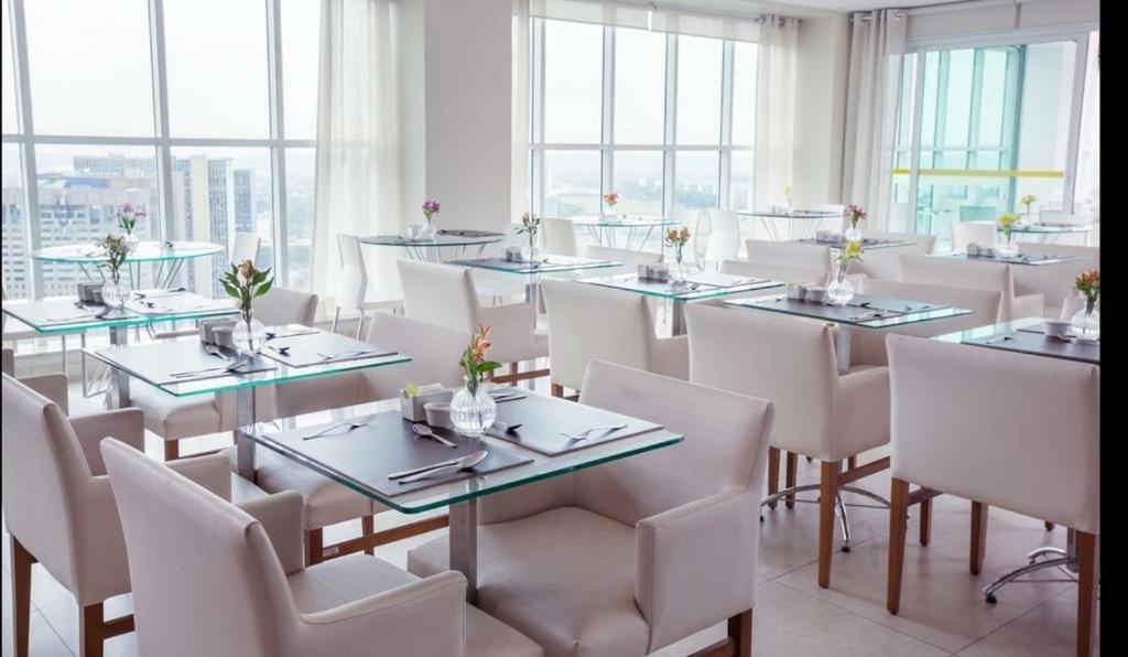 Апартаменты Ed Saint Moritz, Flat Com Garagem 02, Shn No Coracao De Бразилиа Экстерьер фото